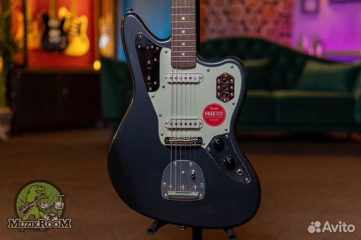 Squier FSR Classic Vibe 60s Jaguar Charcoal Frost