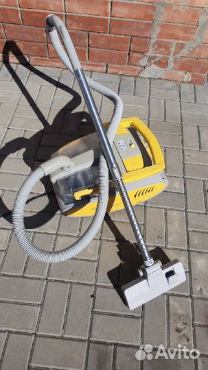 Пылесос Supra 1800W VCS-2015