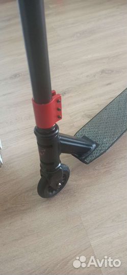 Трюковой самокат rush action