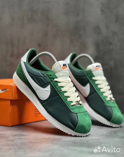 Кроссовки женские Nike Cortez