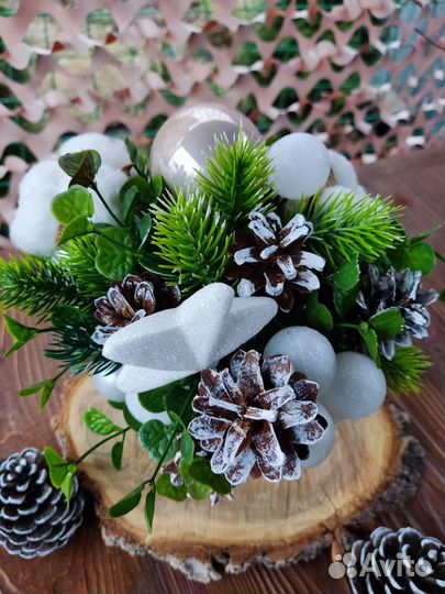 Новогодняя композиция в керамическом кашпо