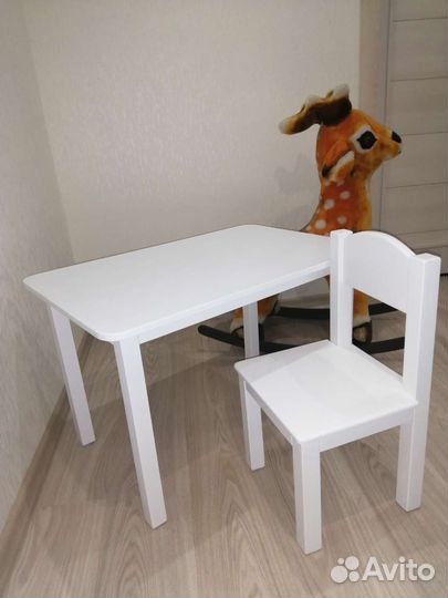 Комплект стол и стульчик
