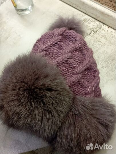 Шапка вязаная с песцом
