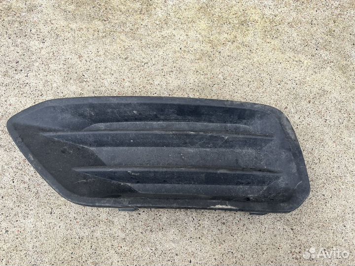 Заглушка переднего бампера левая Volvo XC40 с 2017