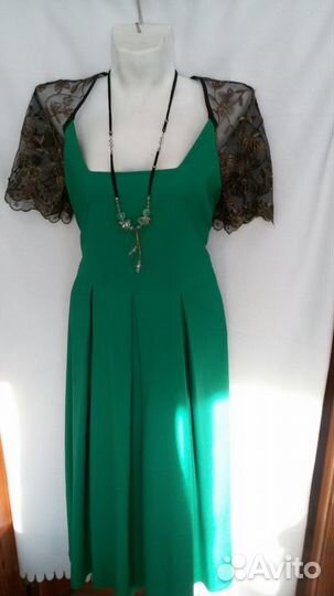 Продам праздничное платье