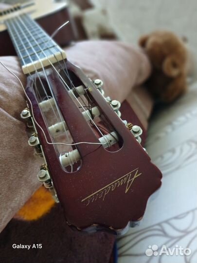 Акустическая гитара