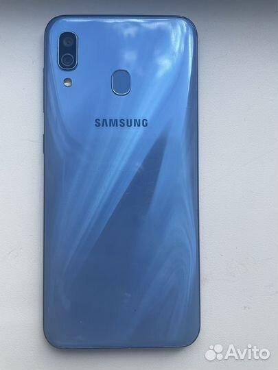 Samsung Galaxy A30