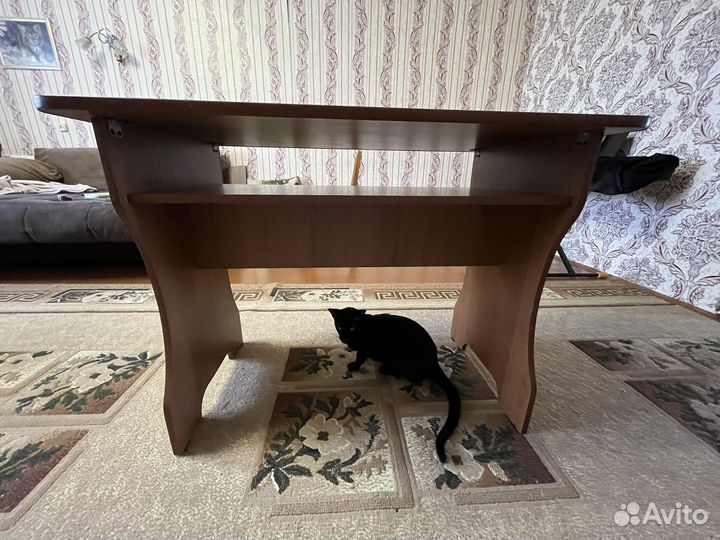 Кухонный стол бу