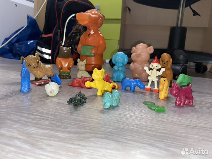 Старые игрушки животных