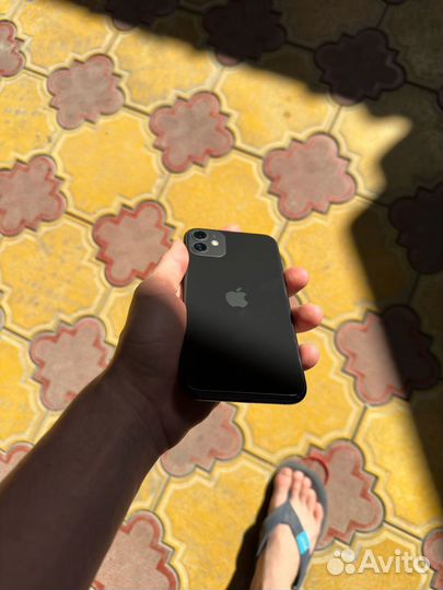 iPhone 11, 64 ГБ