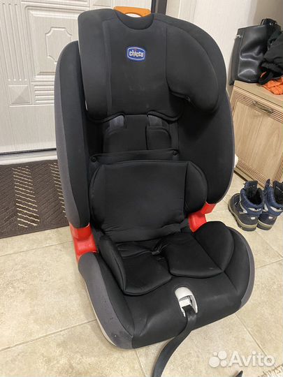 Автокресло chicco universe