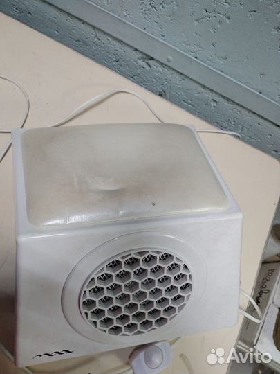 Настольный пылесос для маникюра