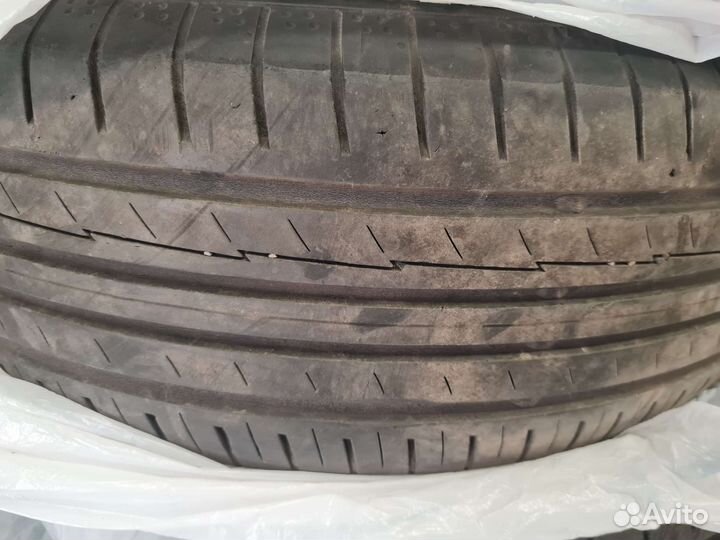 Yokohama Advan S.4 215/65 R17