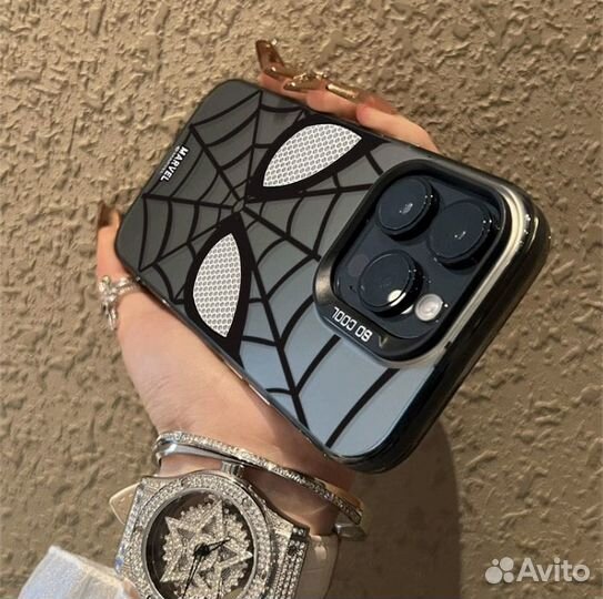 Чехол на iPhone