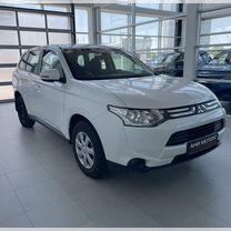 Mitsubishi Outlander 2.0 CVT, 2013, 79 600 км, с пробегом, цена 1 600 000 руб.