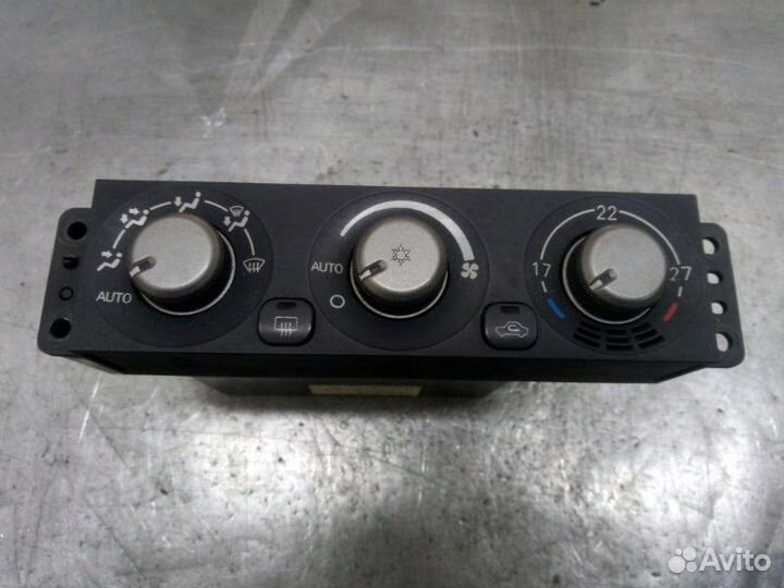 Блок управления отопителем Mitsubishi Lancer 9