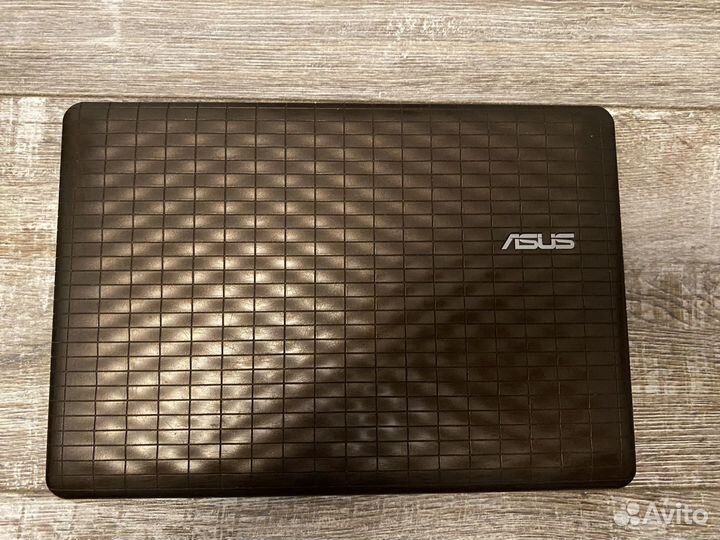 Нетбук asus Eee PC 1008P Karim Rashid collection