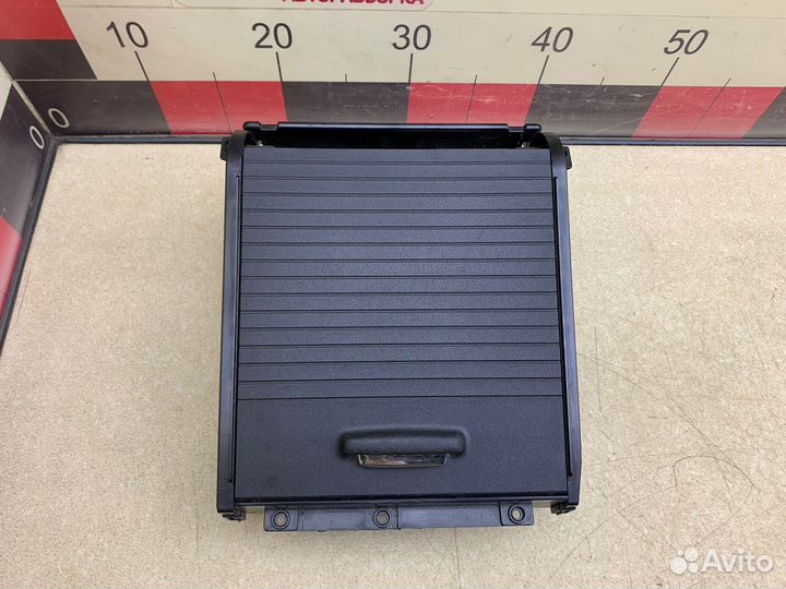 Ящик центральной консоли блок USB Кия Церато 3 YD