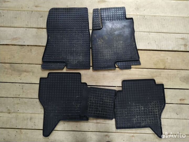 Коврики Mitsubishi Pajero IV