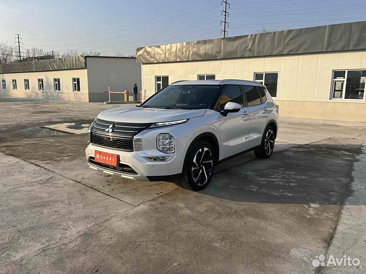Mitsubishi Outlander 1.5 CVT, 2023, 32 000 км