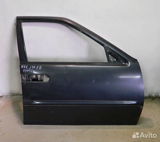 Дверь передняя правая Nissan Maxima J30