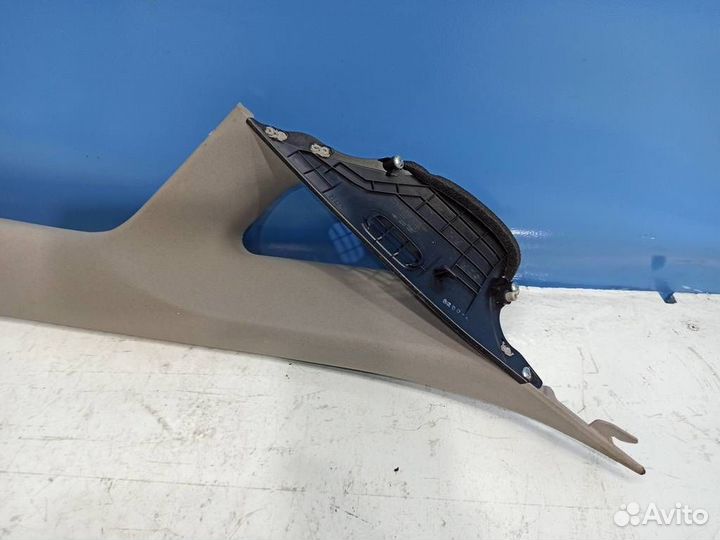 Обшивка передней стойки правая Kia Ceed 2 JD 2012