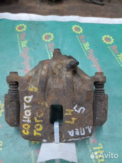 Суппорт передний левый Hyundai Sonata 5 седан 2.0