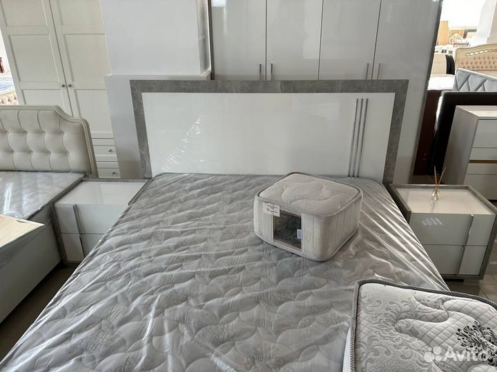 Спальный гарнитур готовый