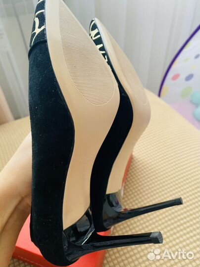 Туфли лодочки 39 натуральная кожа черные