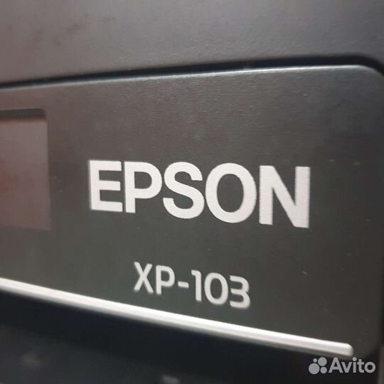 Цветной лазерный принтер Epson
