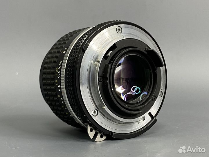 Nikon 24mm F2 Nikkor