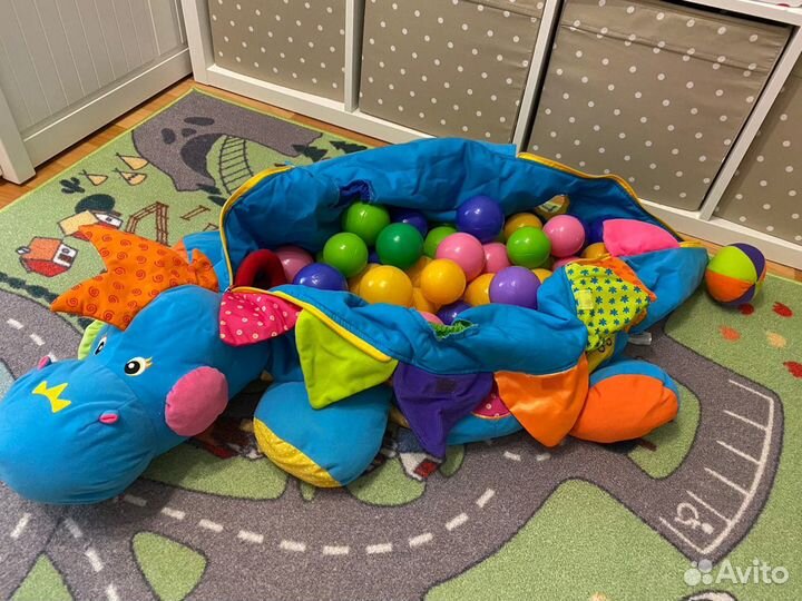 Сухой бассейн «Дракон» с шариками