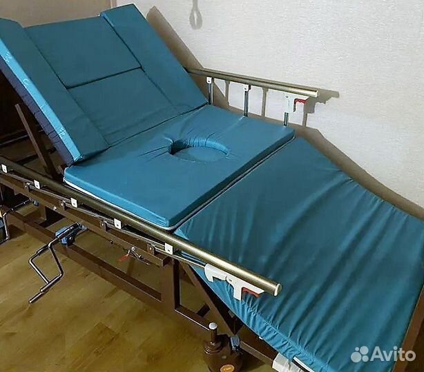 Медицинская кровать для лежачих больных Reмex