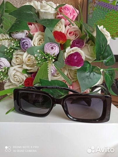 Солнцезащитные очки