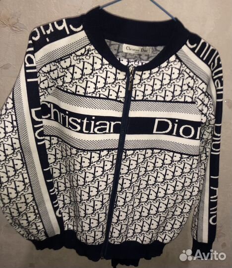 Спортивный костюм женский