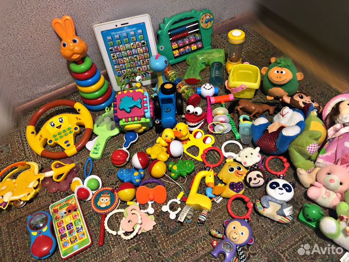 Развивающие игрушки пакетом