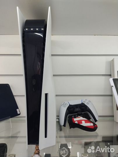 Игровые приставки Sony PlayStation 5 (CFI-1100A)