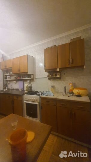 Продаю кухню бу