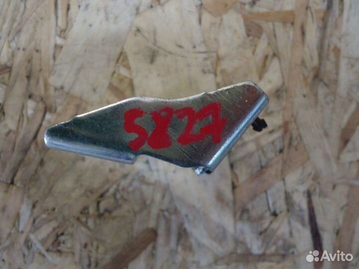 Кронштейн Volkswagen Passat B6 BZB