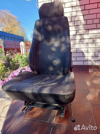 Сиденье водительское камаз