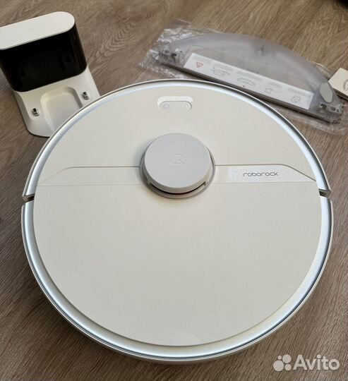 Почти новый робот пылесос Xiaomi Roborock S6 Pure