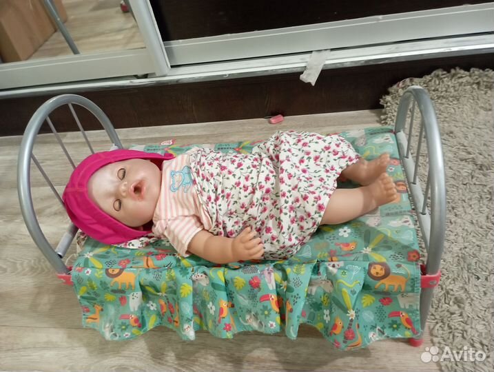 Беби бон и кровать для куклы