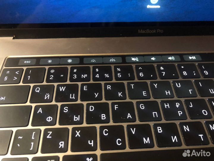 MacBook Pro 15 2017 256GB (i7 2.8 GHz, 16GB)