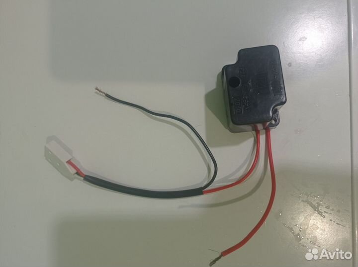 Пусковое реле для компрессора холодильника