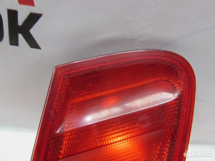 Фонарь задний внутренний правый для Mercedes-Benz