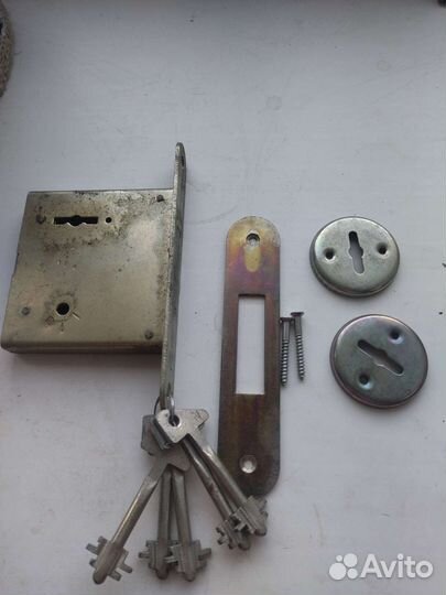 Замок дверной межкомнатный