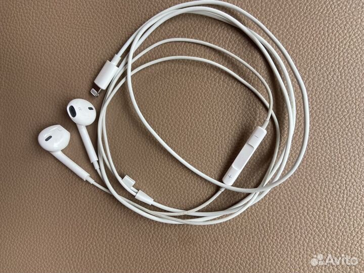 Наушники проводные apple