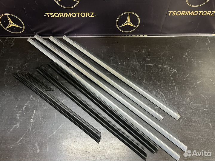 Уплотнительная планка стекла мерседес w212