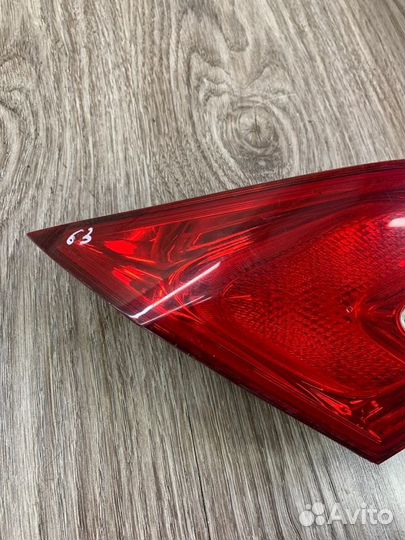 Фонарь крышки багажника задний правый Opel Astra J