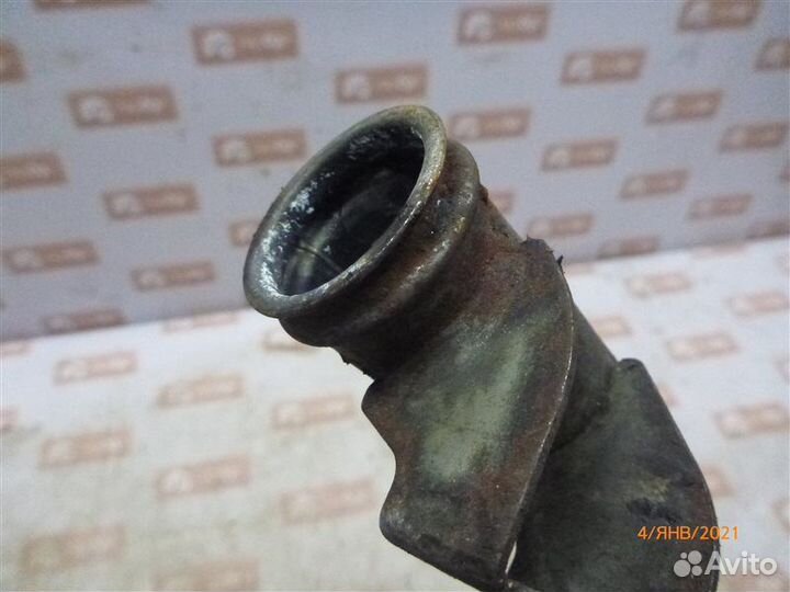 Патрубок системы охлаждения Mitsubishi Montero